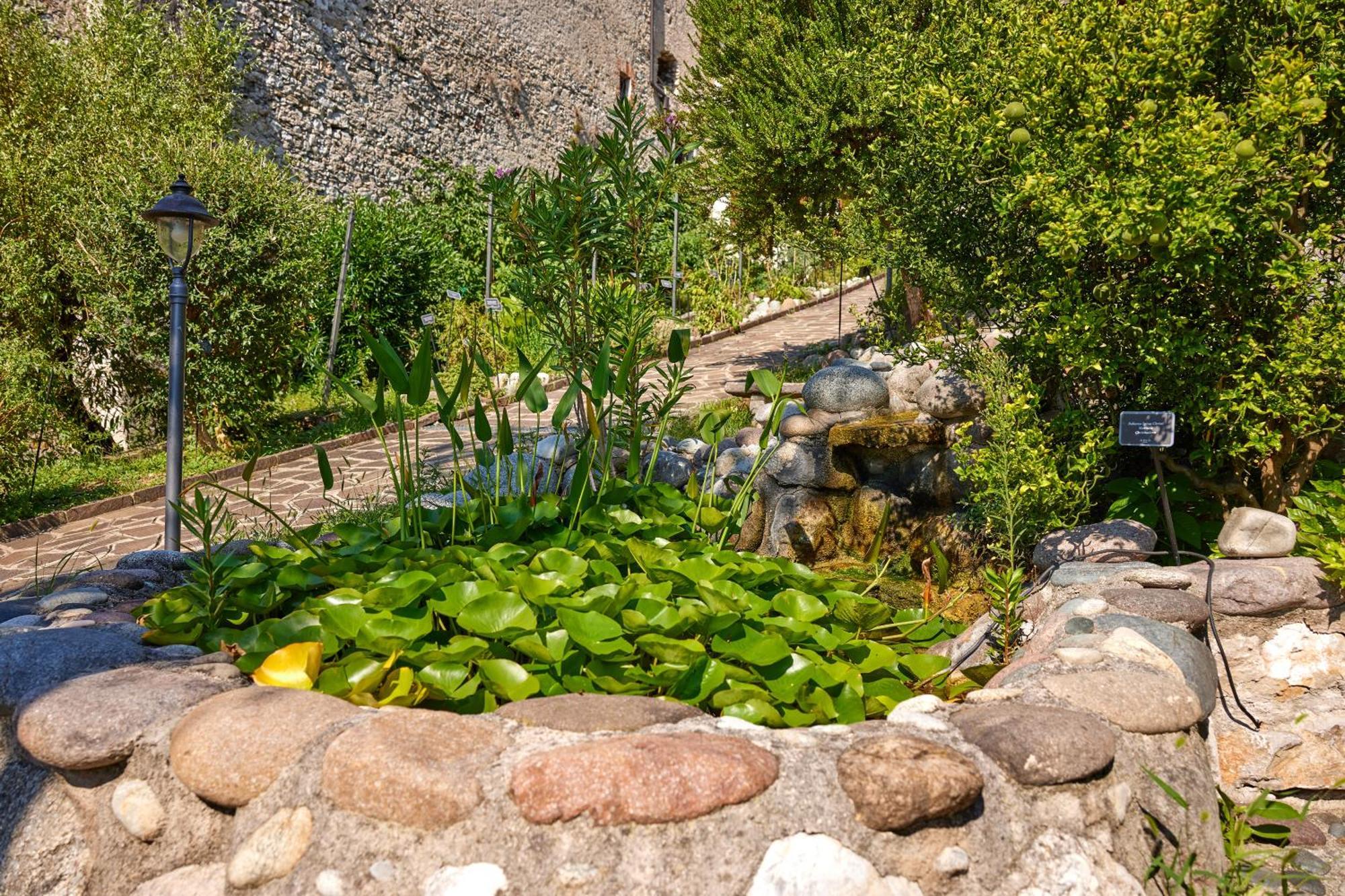 Hotel Al Rio Se Limone sul Garda Exteriör bild